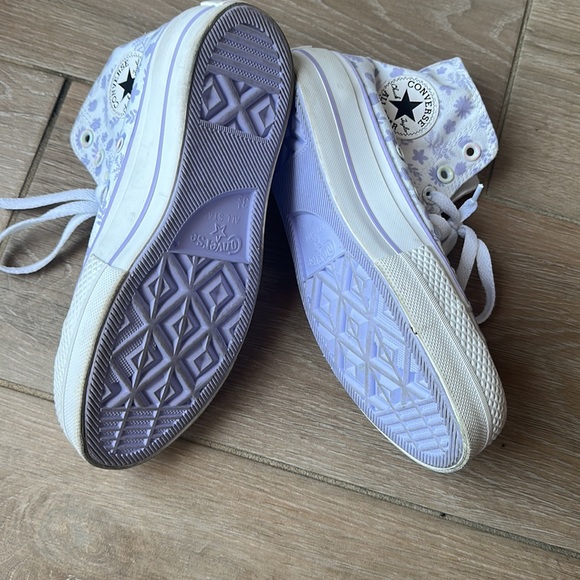 💜—MILLIE BOBBY BROWN CONVERSE!—💜SIZE/ 5.5!!! - Picture 7 of 9